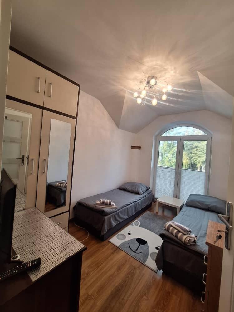 Villa Varzob Warsaw Bilik gambar
